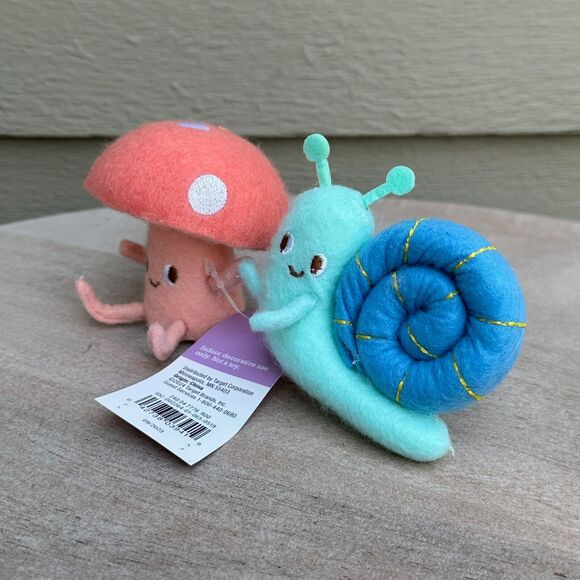 2024 Spritz Easter Figure Decor Mushroom & Snail Pairs Fabric Duo Tabletop New - Picture 4 of 8